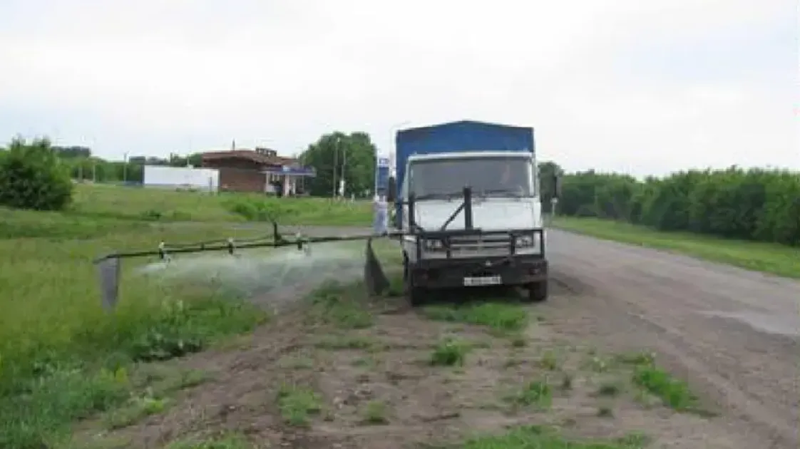 Устройство для борьбы с растительностью