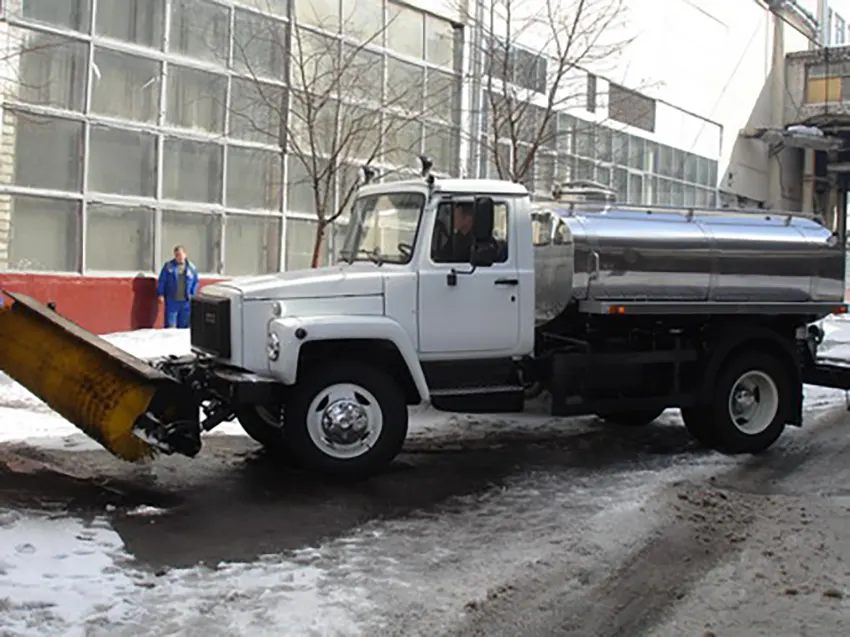 Щетка дорожная поворотная для автомобилей