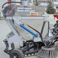 Подметально уборочная вакуумная коммунальная машина